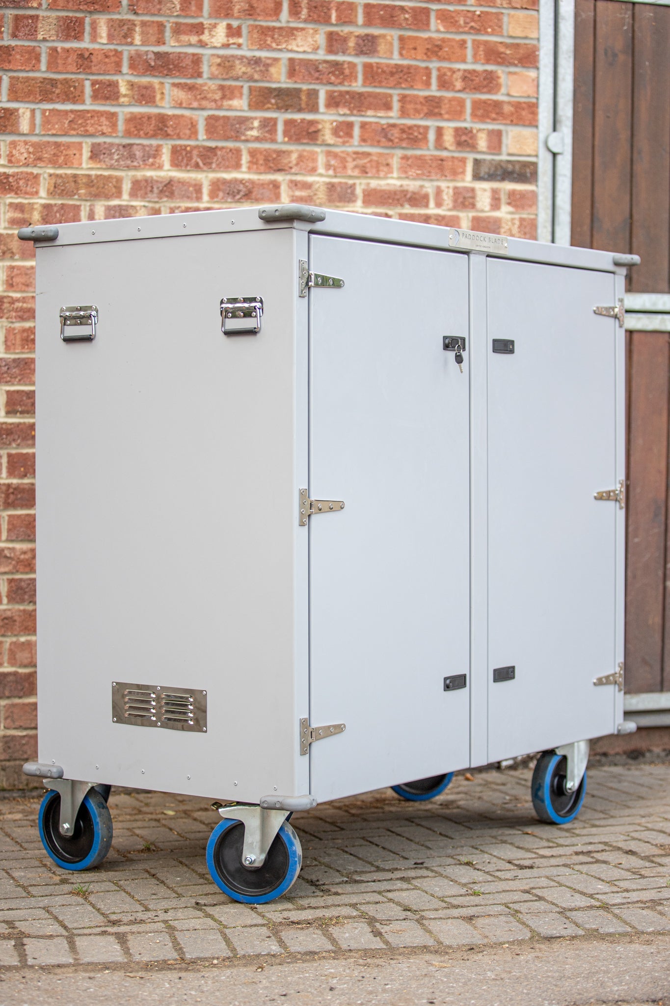 Paddock Blade Deluxe Aluminium Tack Locker Large