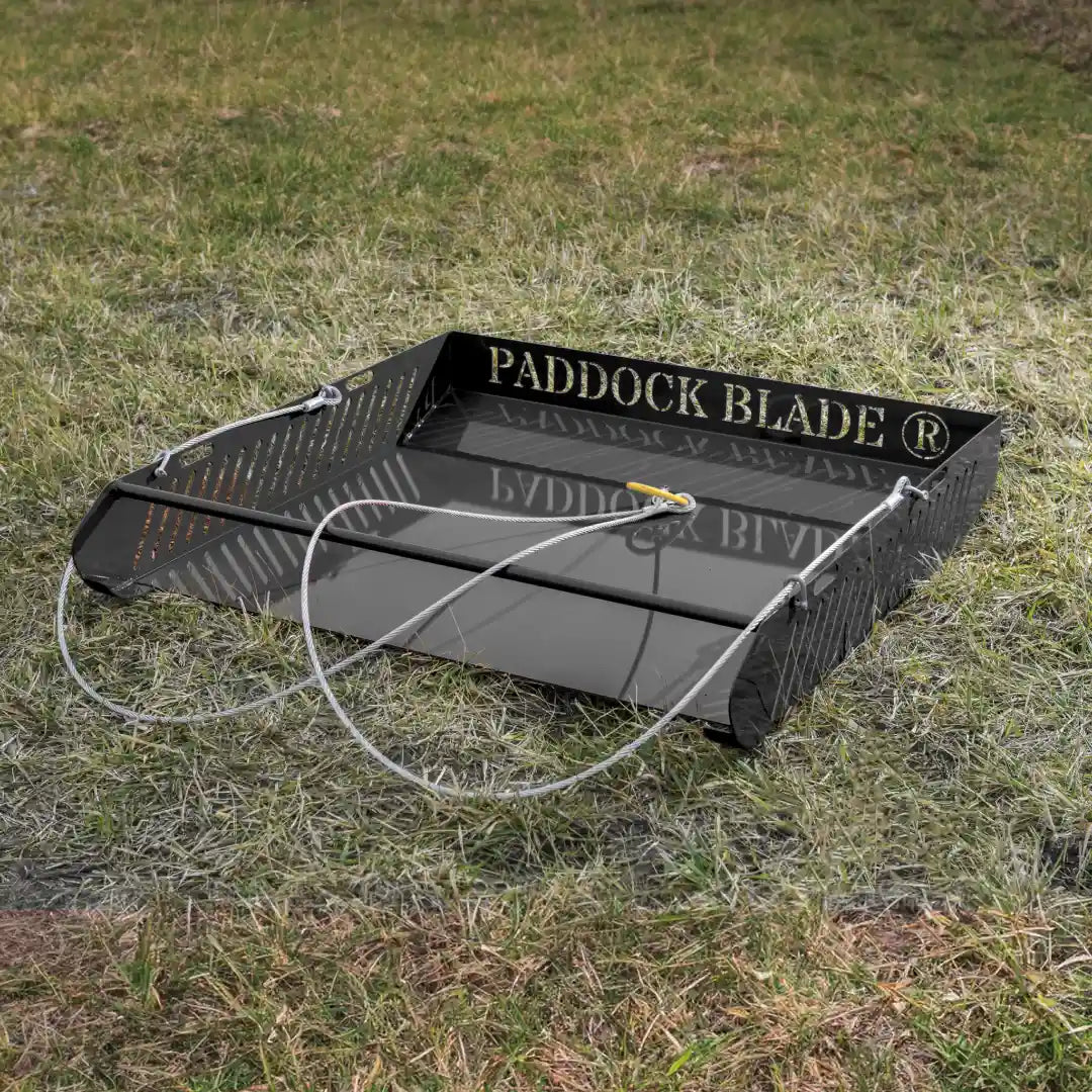 Paddock Blade Manure Collector | (Black) | FREE Delivery