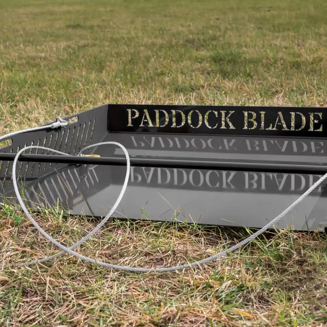 Paddock Blade Manure Collector | (Black) | FREE Delivery