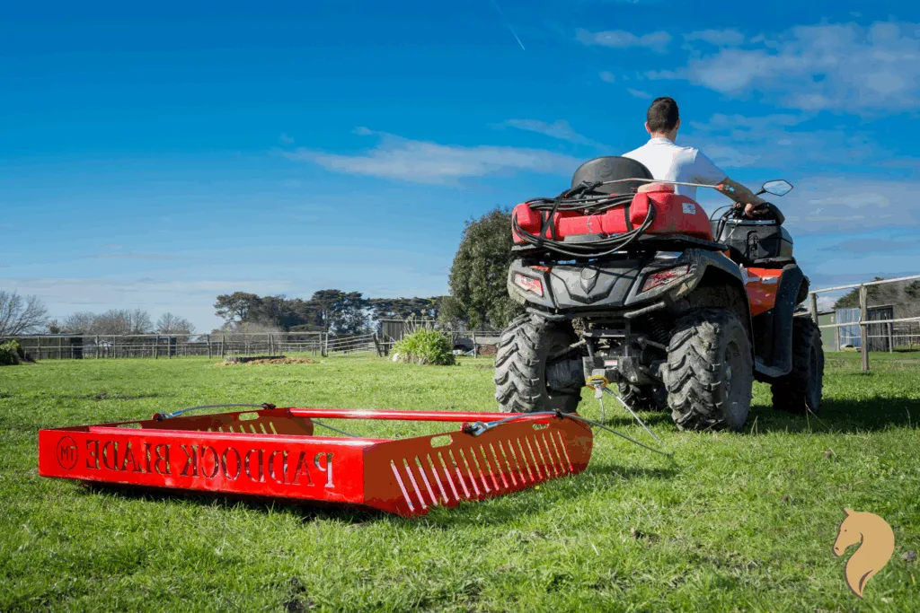 FAQ 2 Paddock blade in action